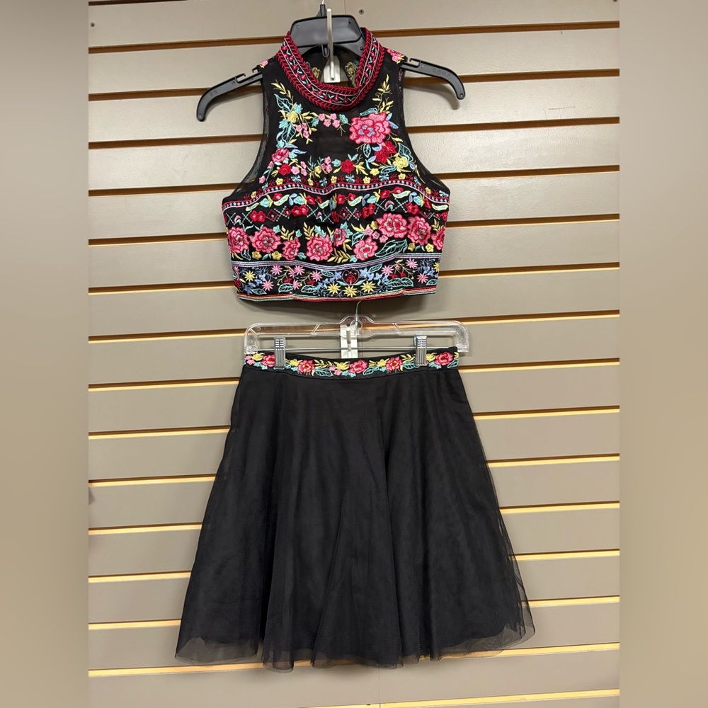 Floral Embroidered Black Crop Top and Skirt Set, juniors size 3